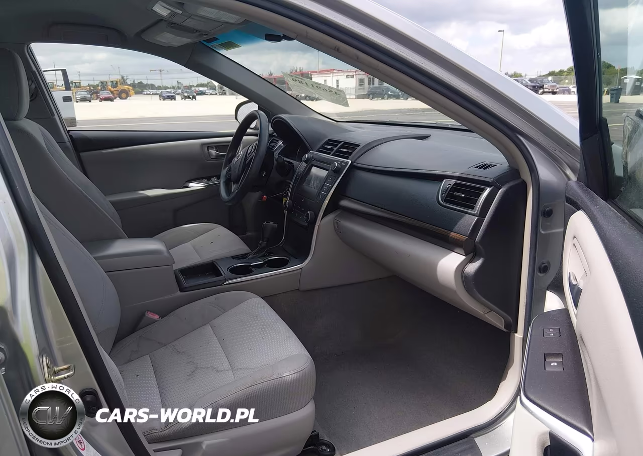 2016 Toyota Camry Le VIN:4T1BF1FK2GU235231 - 5