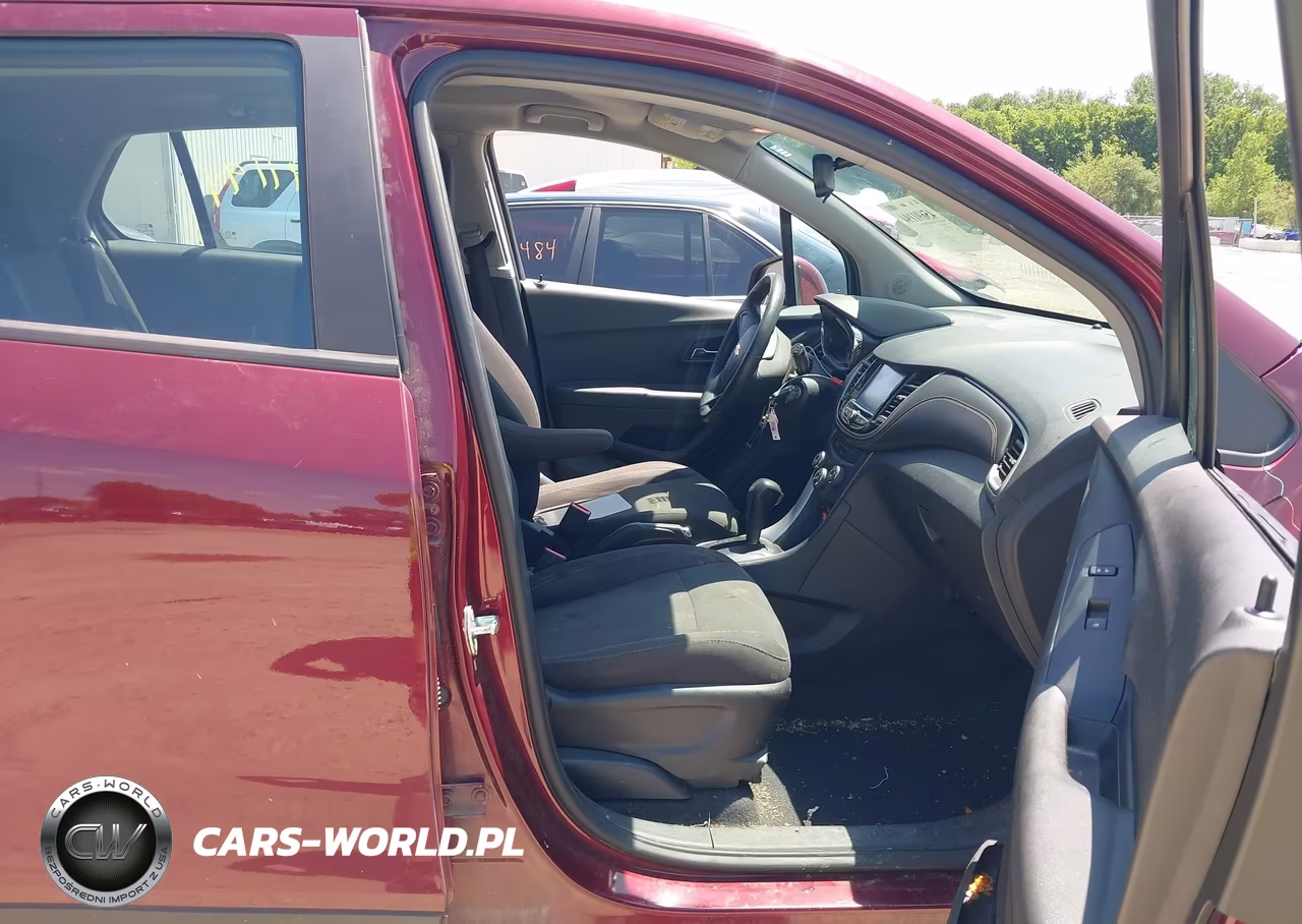 2017 Chevrolet Trax Ls VIN:3GNCJNSB9HL252325 - 5