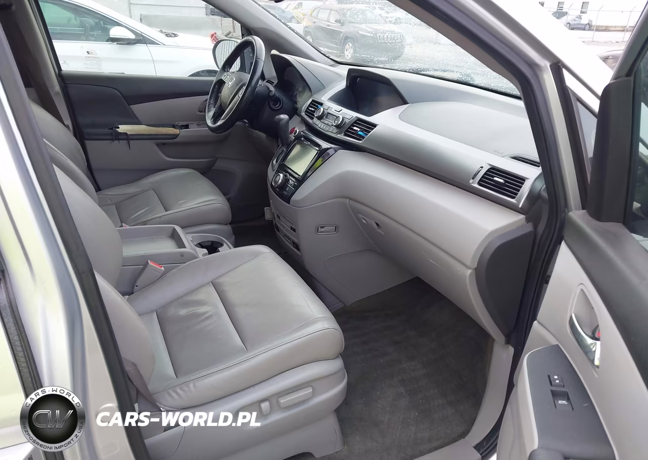 2015 Honda Odyssey Ex-L VIN:5FNRL5H69FB046053 - 5
