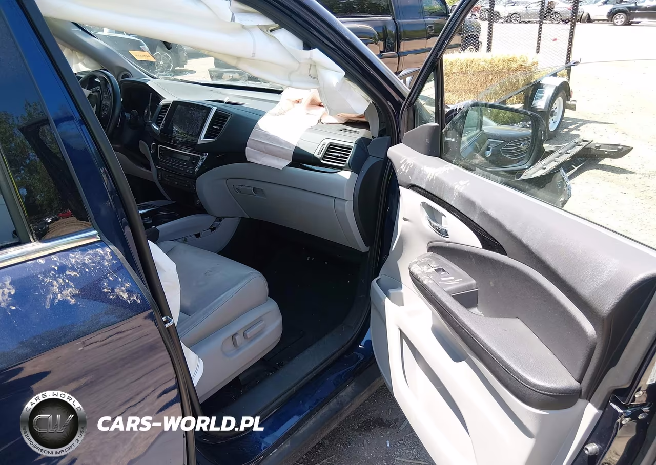 2016 Honda Pilot Touring VIN:5FNYF6H95GB097957 - 5