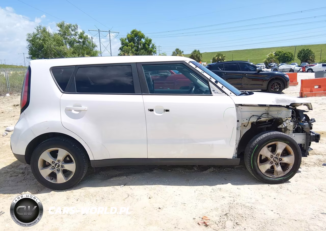 2018 Kia Soul VIN:KNDJN2A25J7505980 - 14