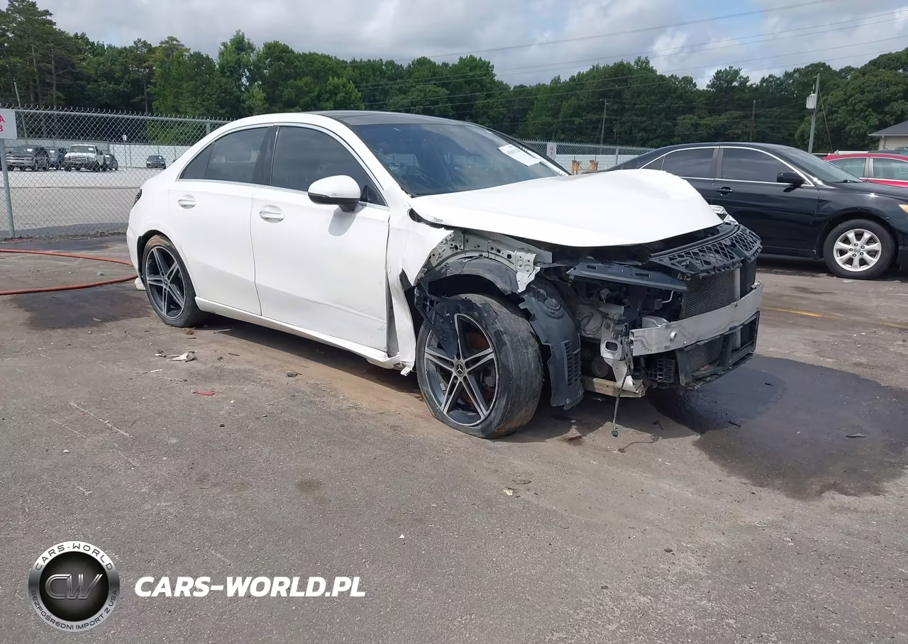 2019 Mercedes-Benz A 220 4Matic VIN:WDD3G4FB9KW032444 - 1