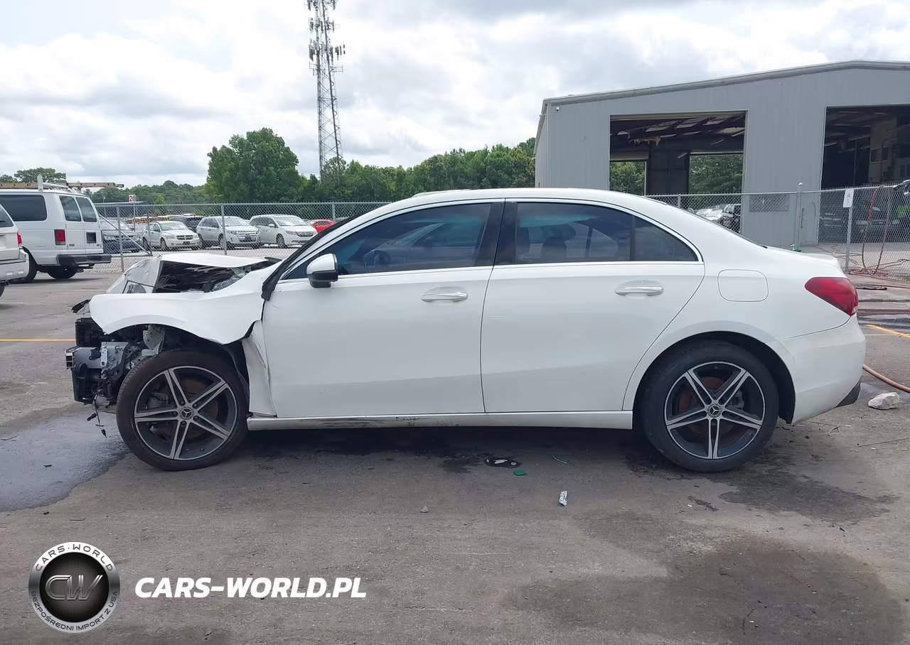 2019 Mercedes-Benz A 220 4Matic VIN:WDD3G4FB9KW032444 - 14