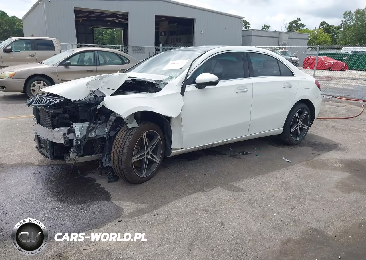 2019 Mercedes-Benz A 220 4Matic VIN:WDD3G4FB9KW032444 - 2