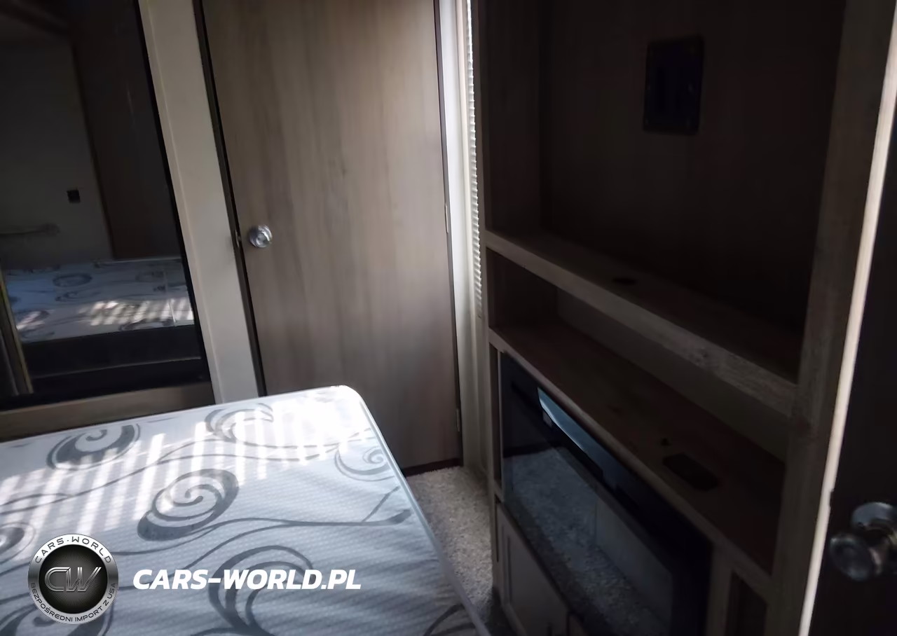 2021 Coachmen Catalina VIN:5ZT2CAVB1MX021659 - 17