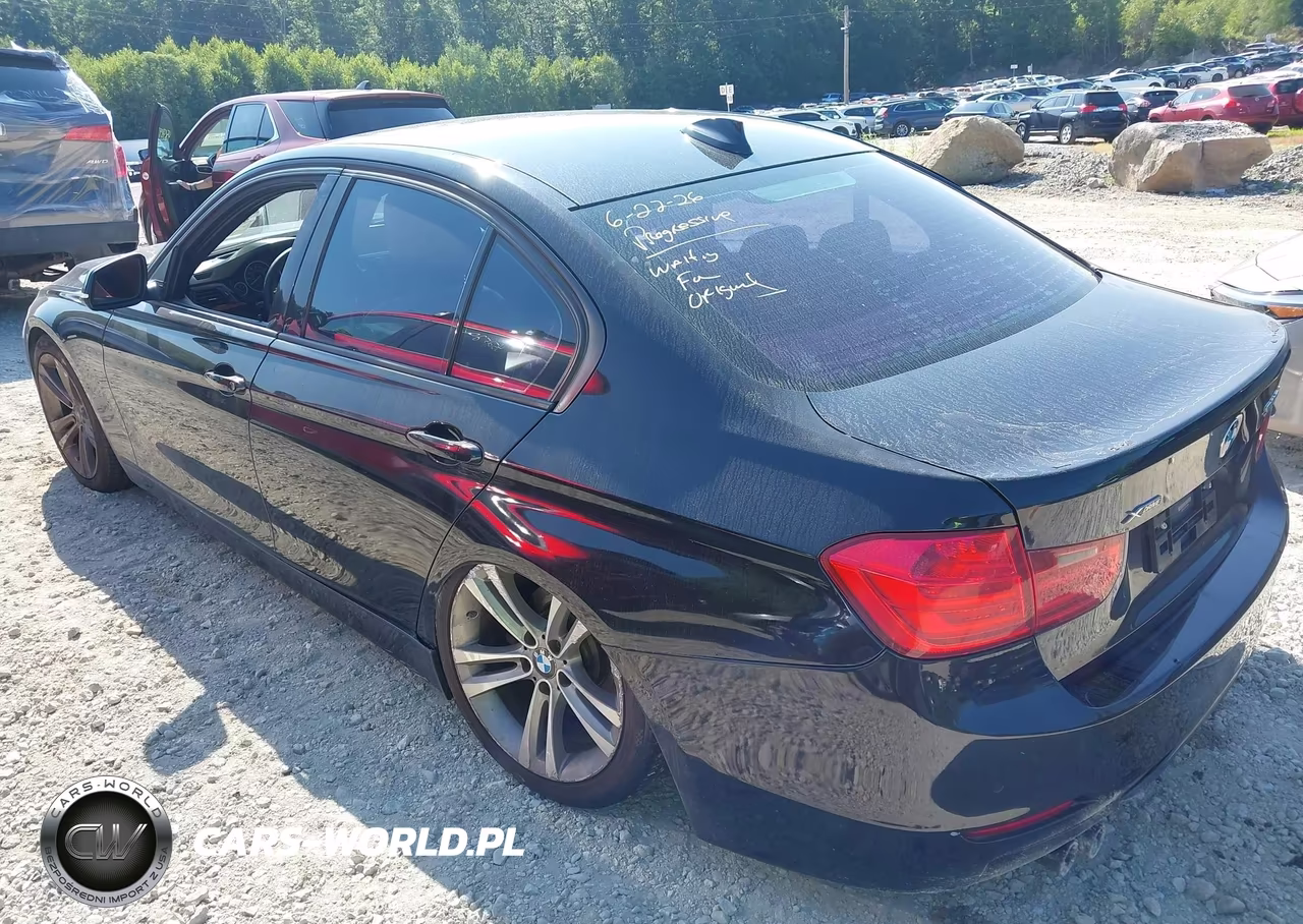 2013 BMW 328I xDrive VIN:WBA3B3C50DF536124 - 3