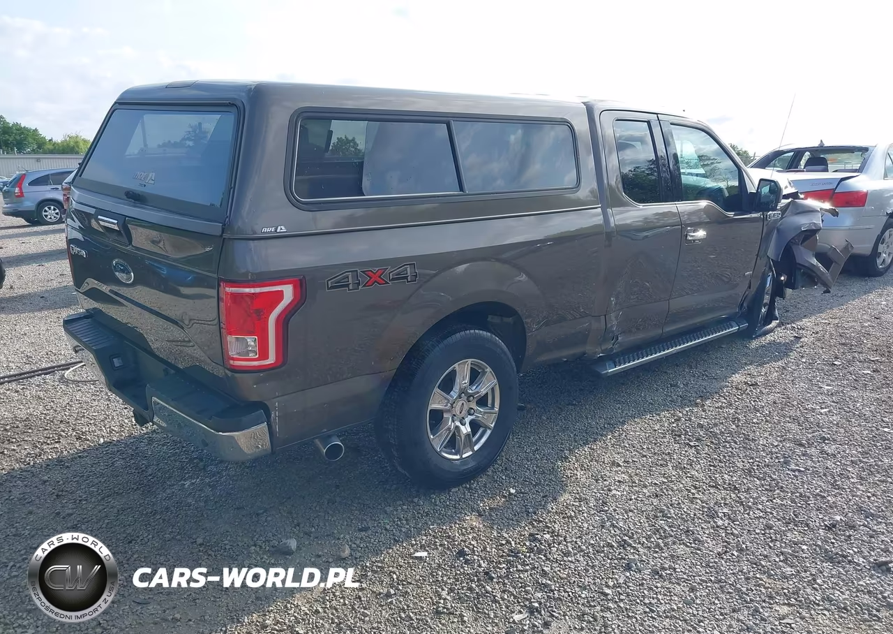 2017 Ford F-150 Xlt VIN:1FTFX1EG2HFC86282 - 4