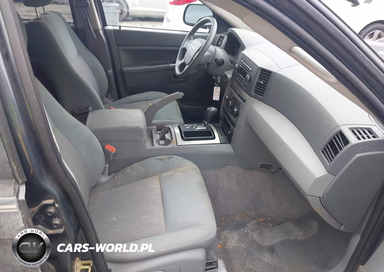 2007 Jeep Grand Cherokee Laredo VIN:1J8GR48K27C515066 - 5