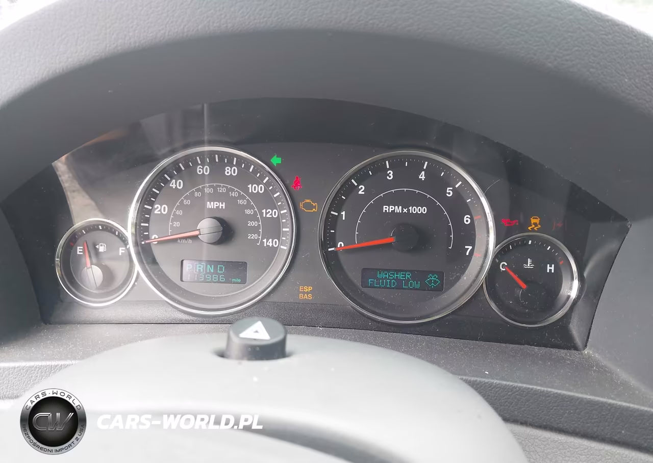 2007 Jeep Grand Cherokee Laredo VIN:1J8GR48K27C515066 - 7
