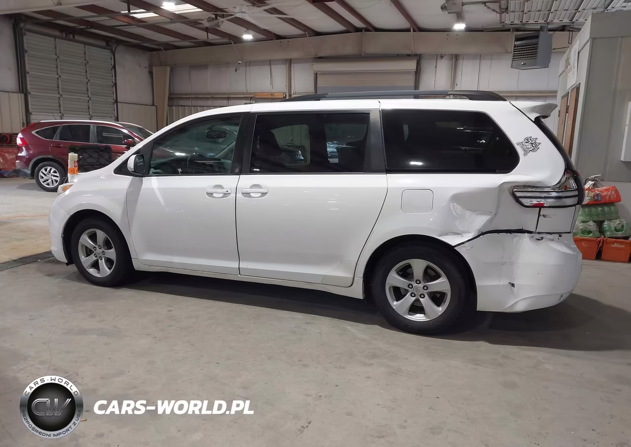 2017 Toyota Sienna Le 8 Passenger VIN:5TDKZ3DC0HS778313 - 14