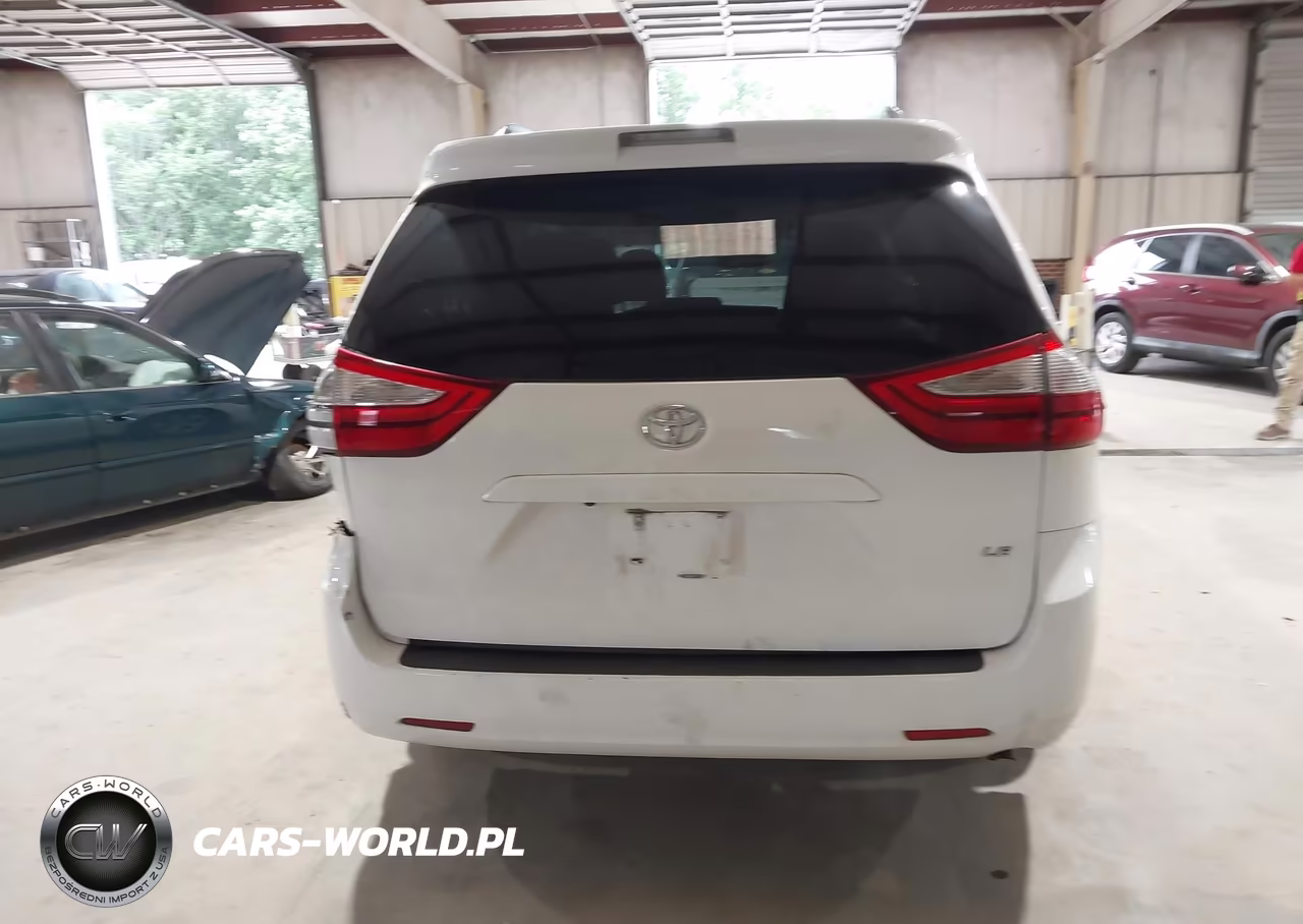 2017 Toyota Sienna Le 8 Passenger VIN:5TDKZ3DC0HS778313 - 16