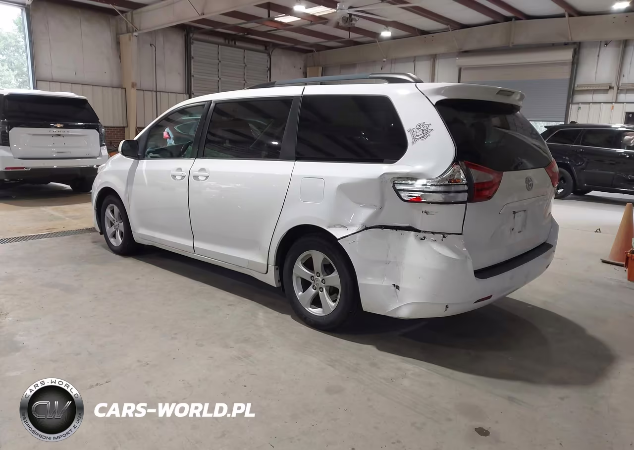 2017 Toyota Sienna Le 8 Passenger VIN:5TDKZ3DC0HS778313 - 3