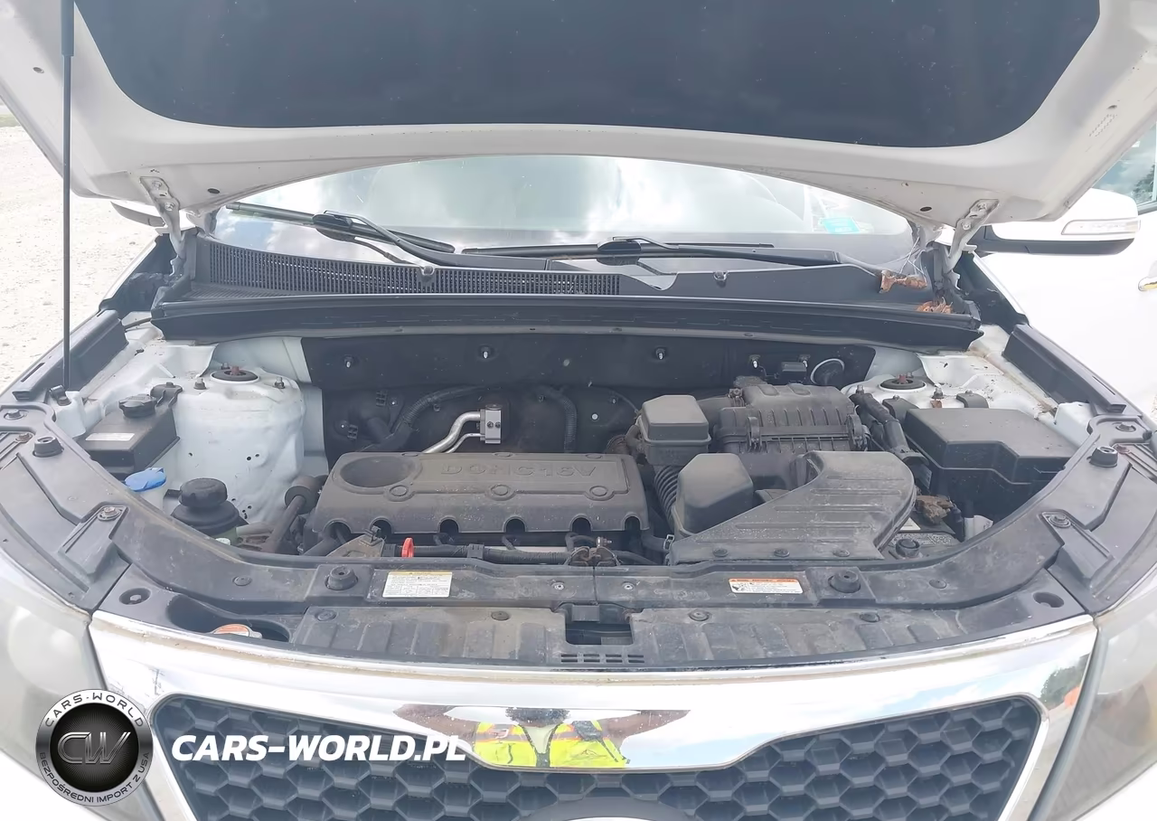 2011 Kia Sorento Ex VIN:5XYKUDA16BG001369 - 10
