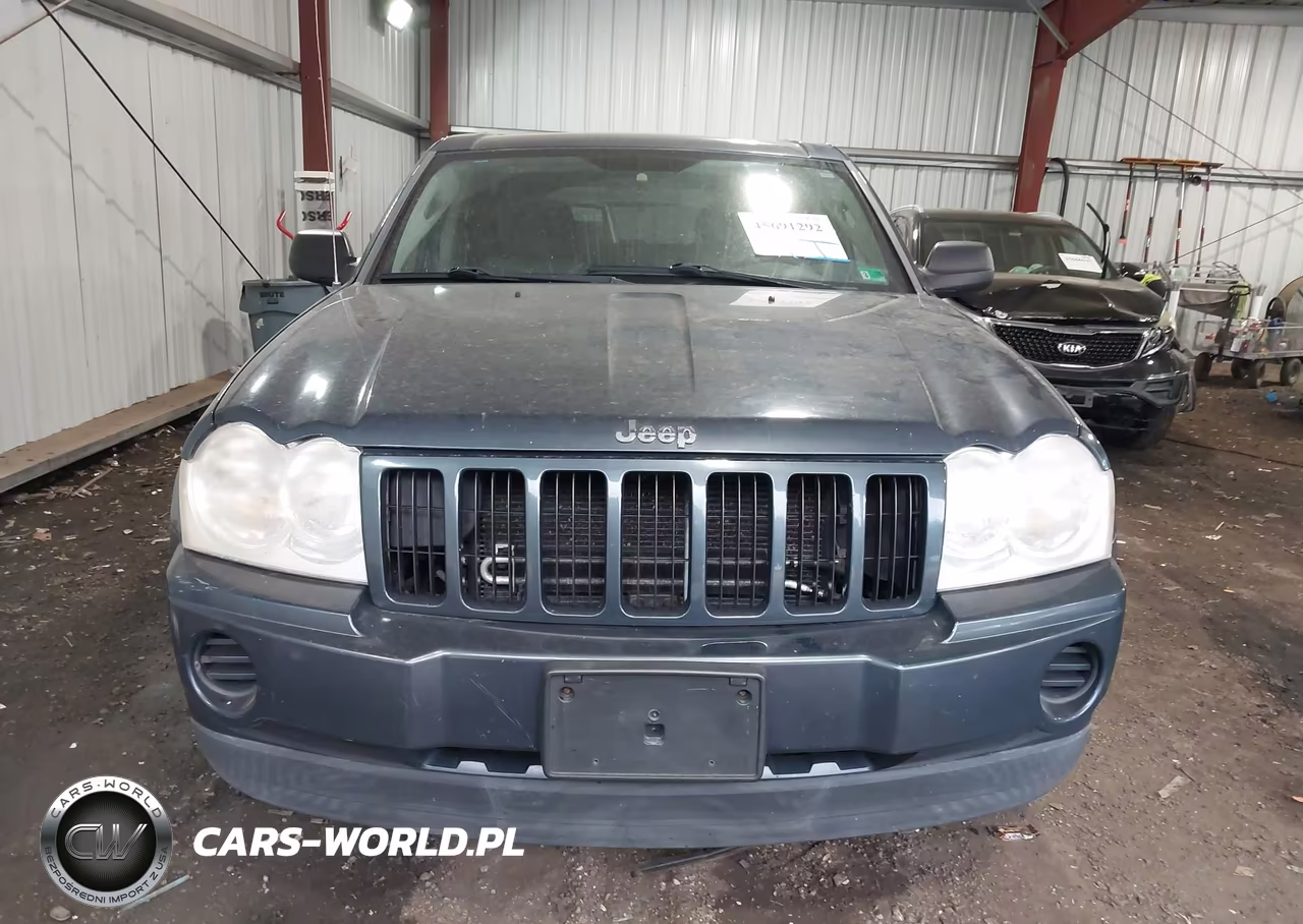 2007 Jeep Grand Cherokee Laredo VIN:1J8GR48K67C675001 - 12