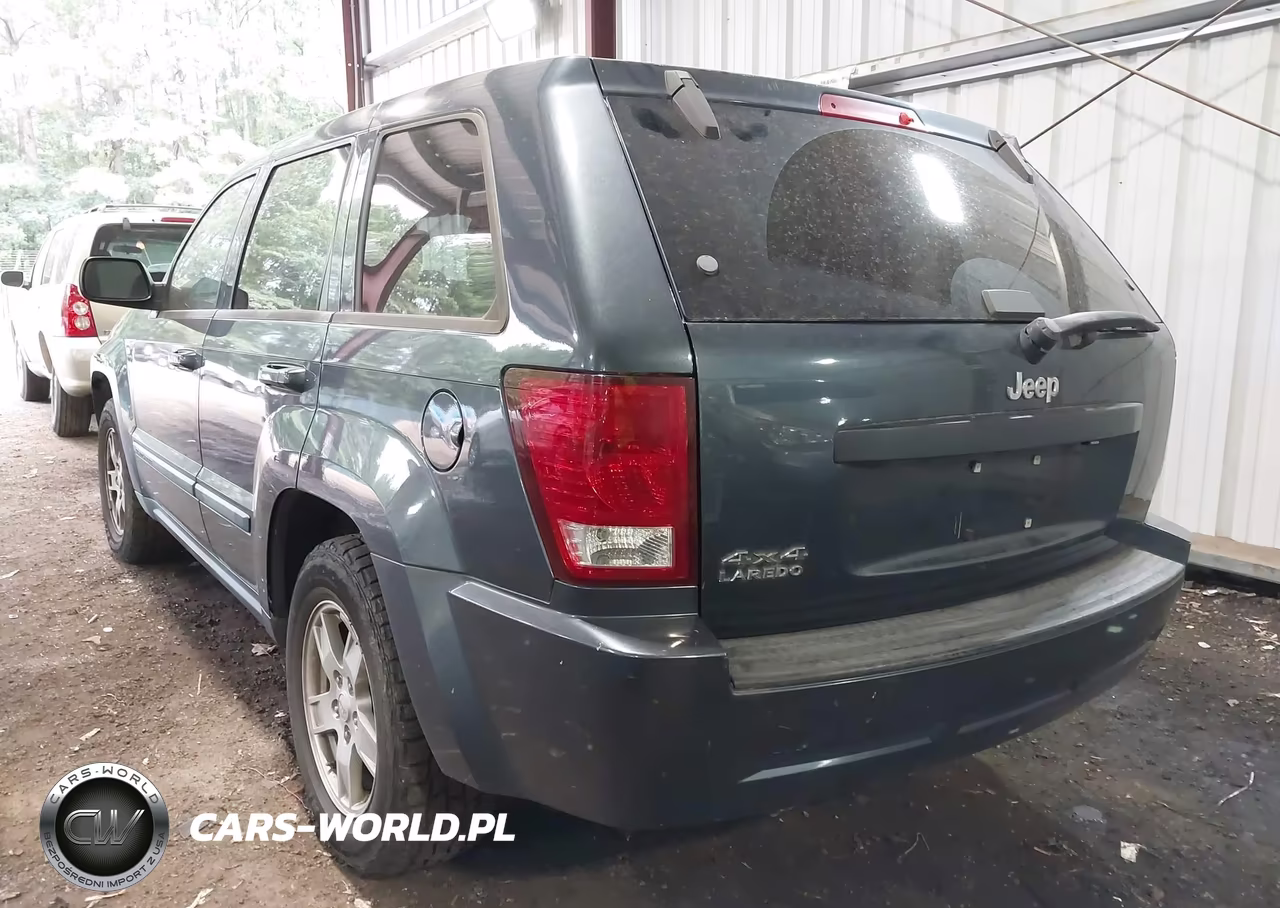 2007 Jeep Grand Cherokee Laredo VIN:1J8GR48K67C675001 - 3