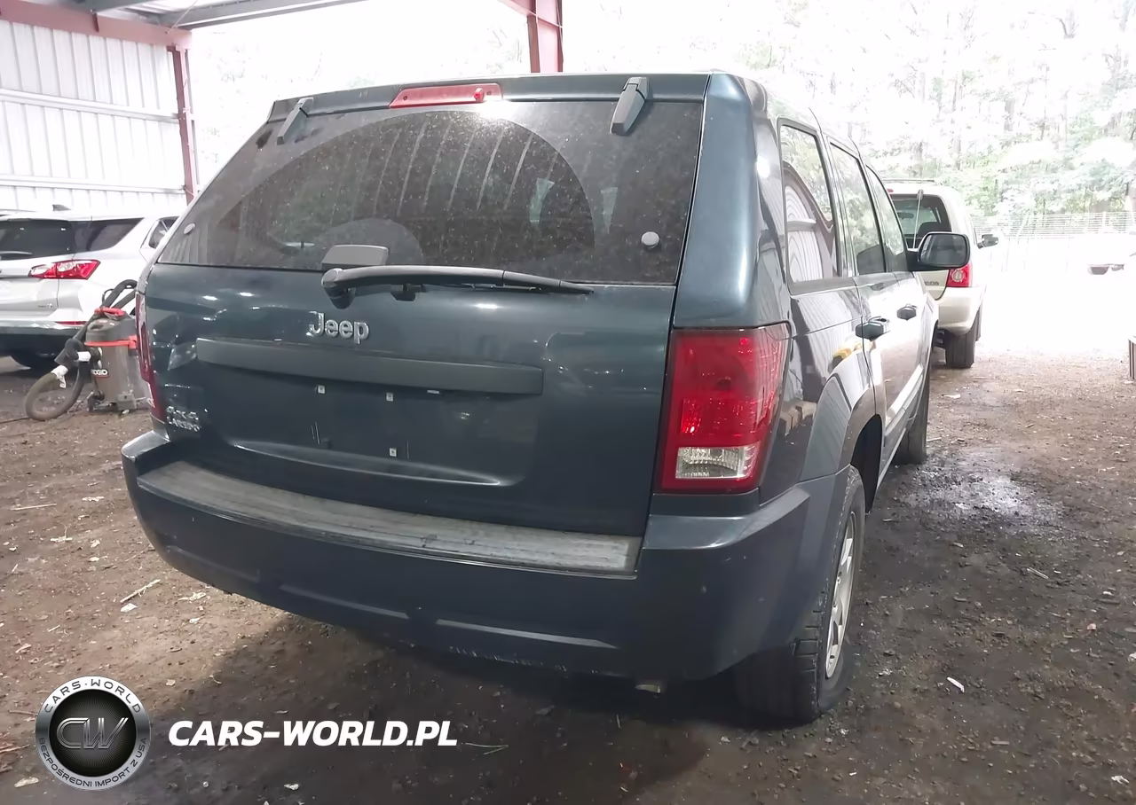 2007 Jeep Grand Cherokee Laredo VIN:1J8GR48K67C675001 - 4