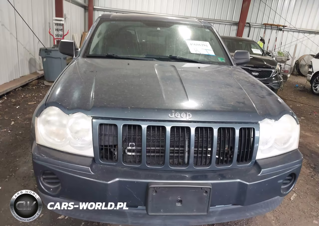 2007 Jeep Grand Cherokee Laredo VIN:1J8GR48K67C675001 - 6