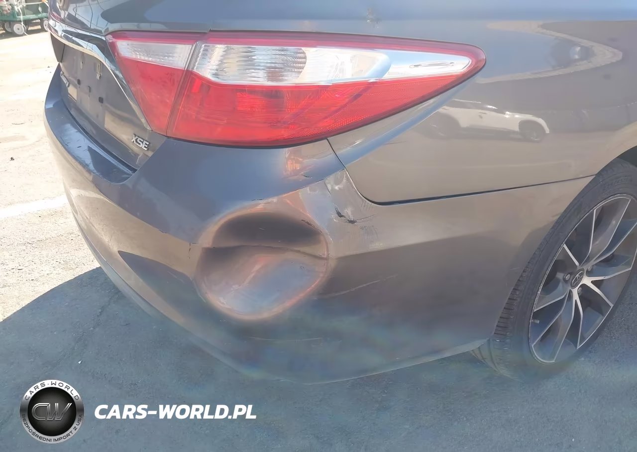 2015 Toyota Camry Xse VIN:4T1BF1FK2FU963758 - 17