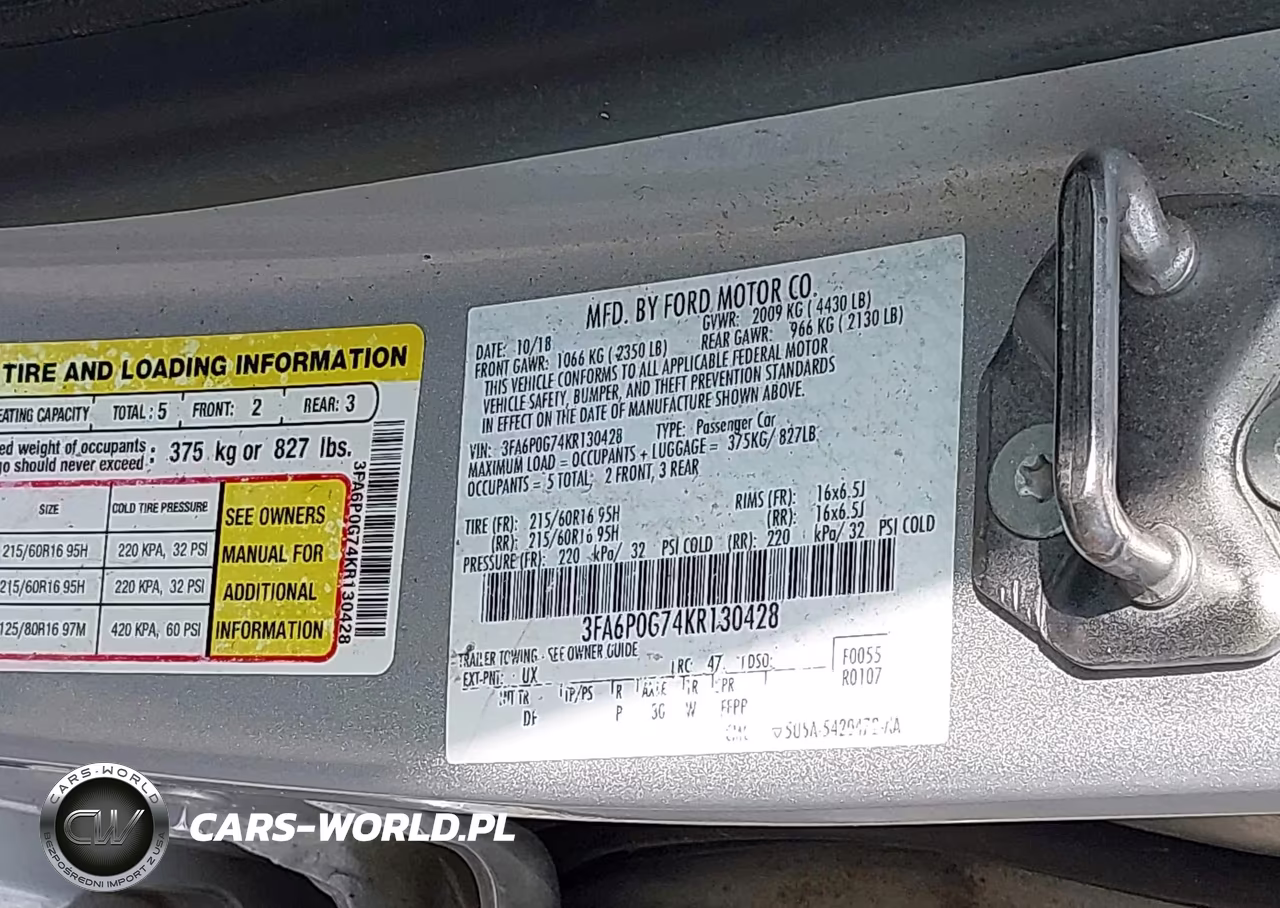 2019 Ford Fusion S VIN:3FA6P0G74KR130428 - 9
