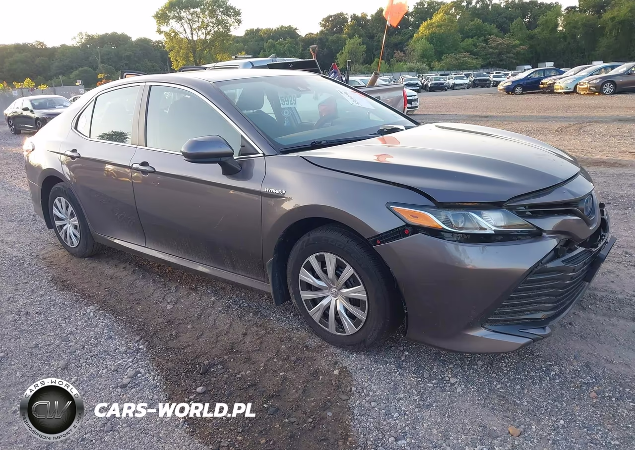 2020 Toyota Camry Le Hybrid