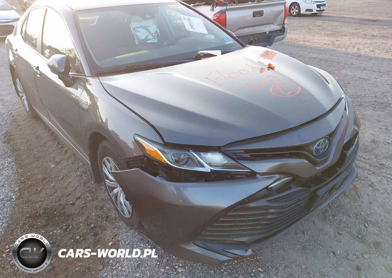 2020 Toyota Camry Le Hybrid VIN:4T1C31AK0LU530116 - 12