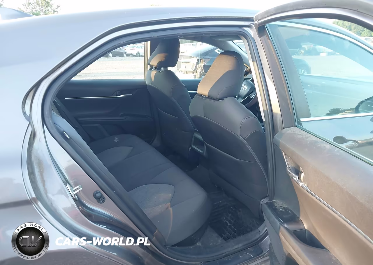 2020 Toyota Camry Le Hybrid VIN:4T1C31AK0LU530116 - 8