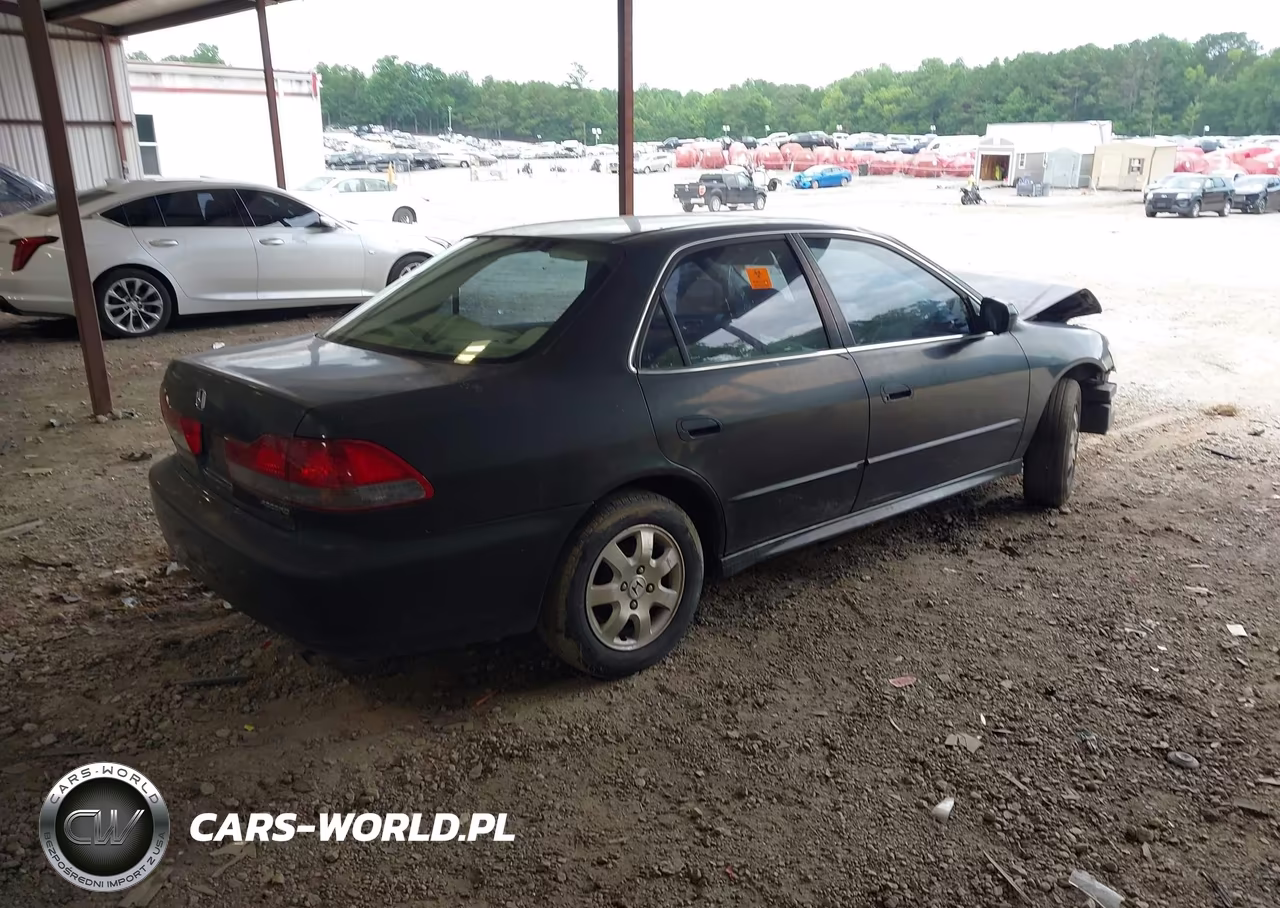 2002 Honda Accord VIN:1HGCG66802A106617 - 4