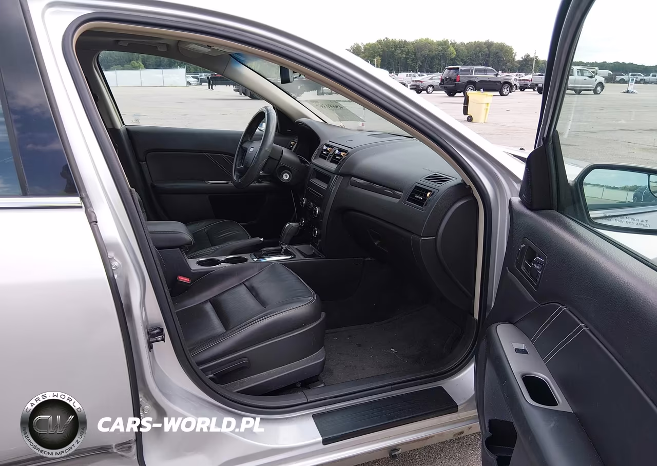 2012 Ford Fusion Sport VIN:3FAHP0DC3CR172102 - 5