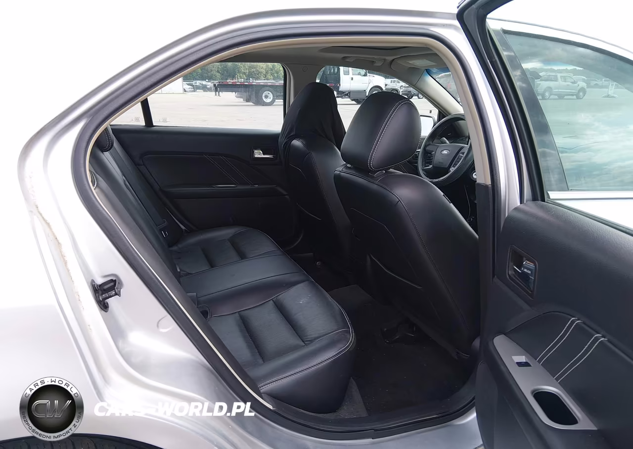 2012 Ford Fusion Sport VIN:3FAHP0DC3CR172102 - 8