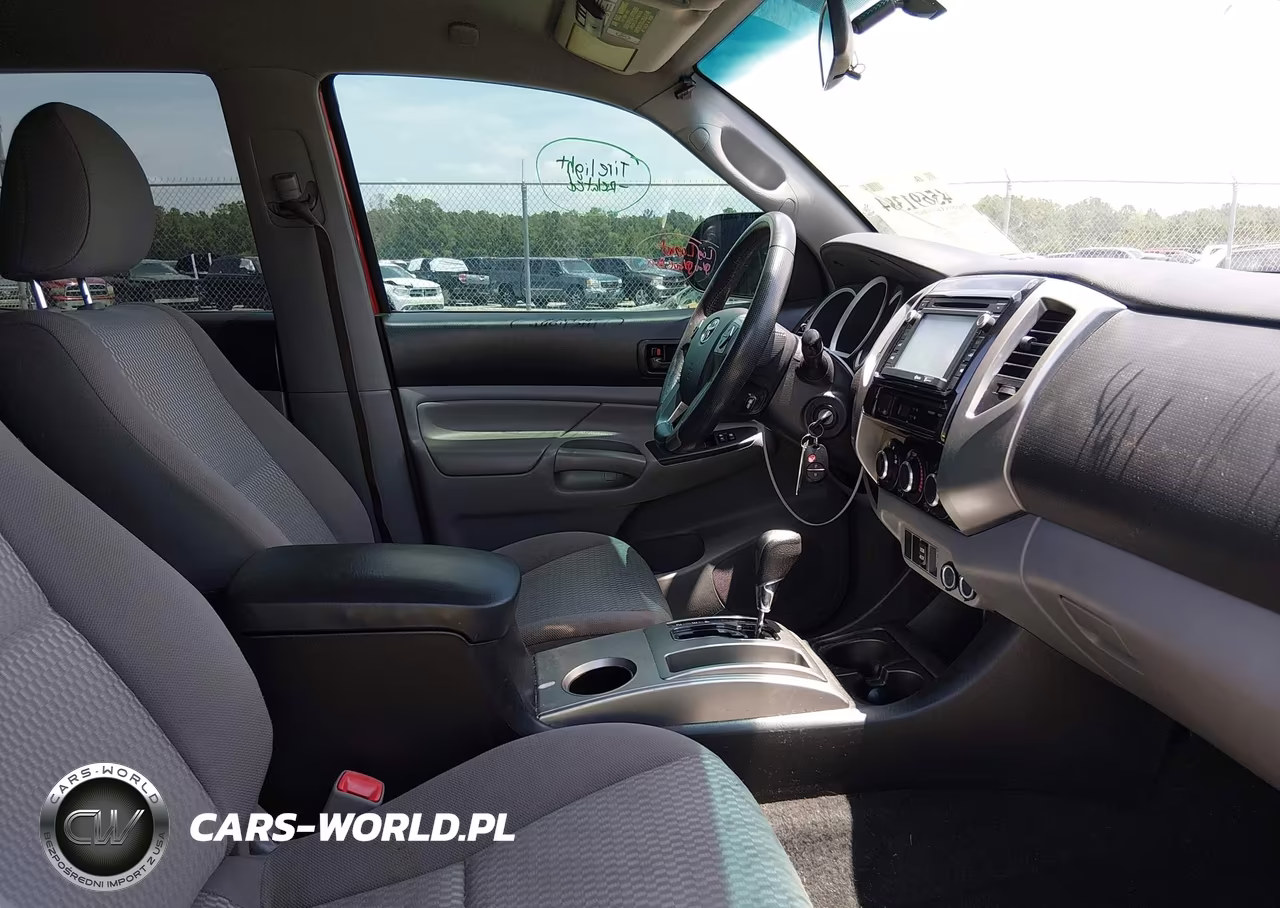 2014 Toyota Tacoma Prerunner V6 VIN:3TMJU4GN1EM169689 - 5