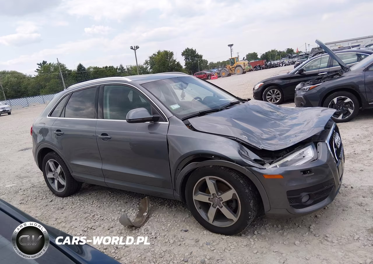 2015 Audi Q3 2.0T Premium Plus VIN:WA1EFCFS8FR010384 - 13