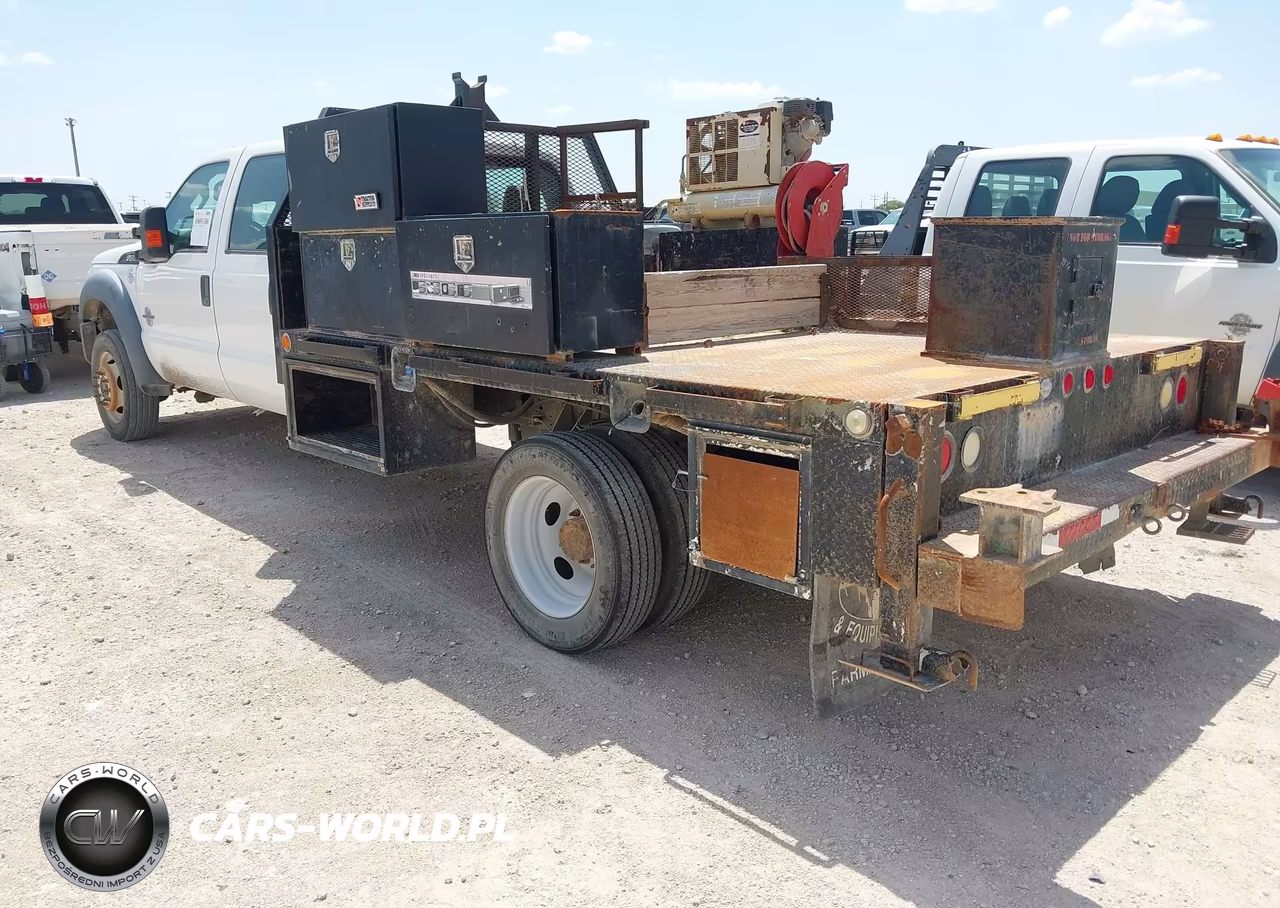 2015 Ford F-450 Chassis Xl VIN:1FD0W4HTXFEB82060 - 3