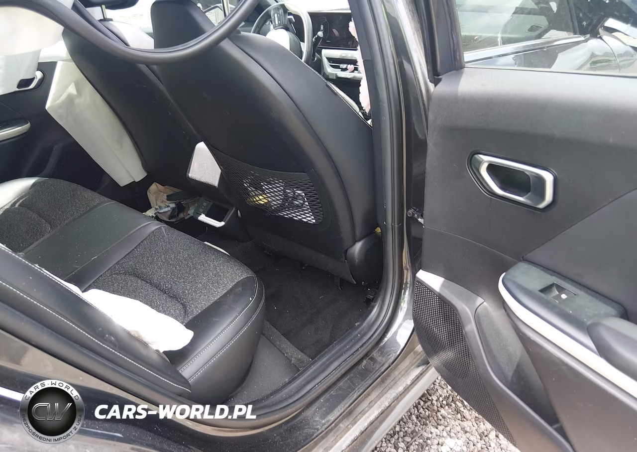 2025 Kia K4 Gt-Line VIN:3KPFW4DE9SE151483 - 8