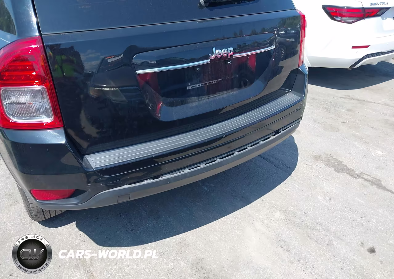 2012 Jeep Compass Latitude VIN:1C4NJCEA0CD692344 - 6