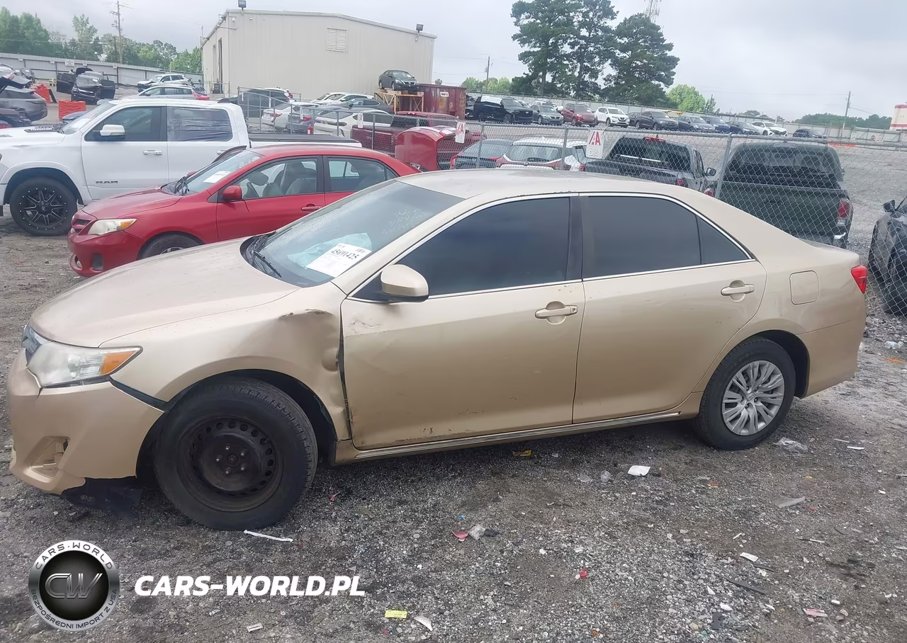2012 Toyota Camry Le VIN:4T1BF1FK3CU168830 - 14