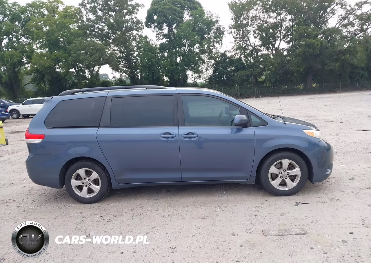 2014 Toyota Sienna Le V6 8 Passenger VIN:5TDKK3DCXES525659 - 13