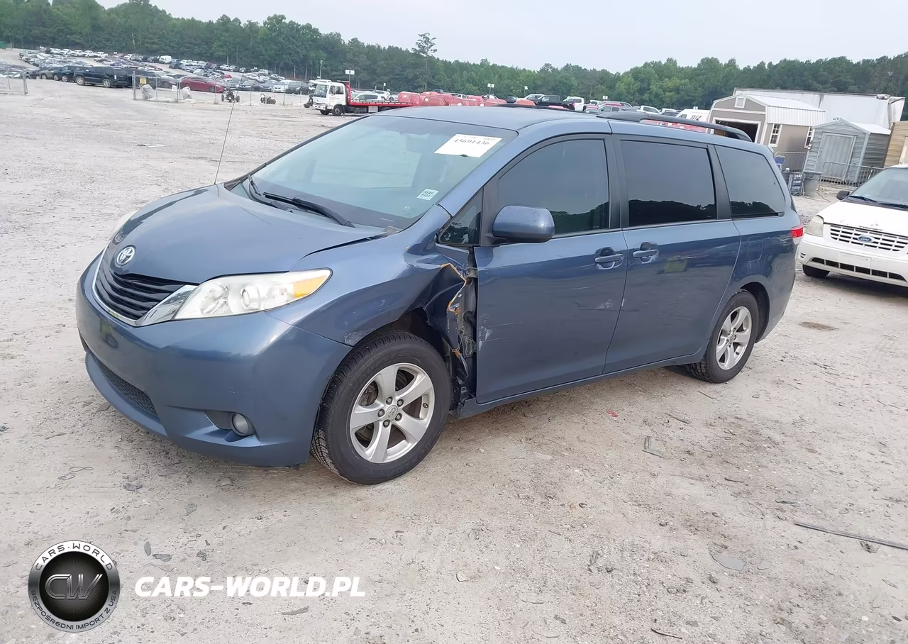 2014 Toyota Sienna Le V6 8 Passenger VIN:5TDKK3DCXES525659 - 2