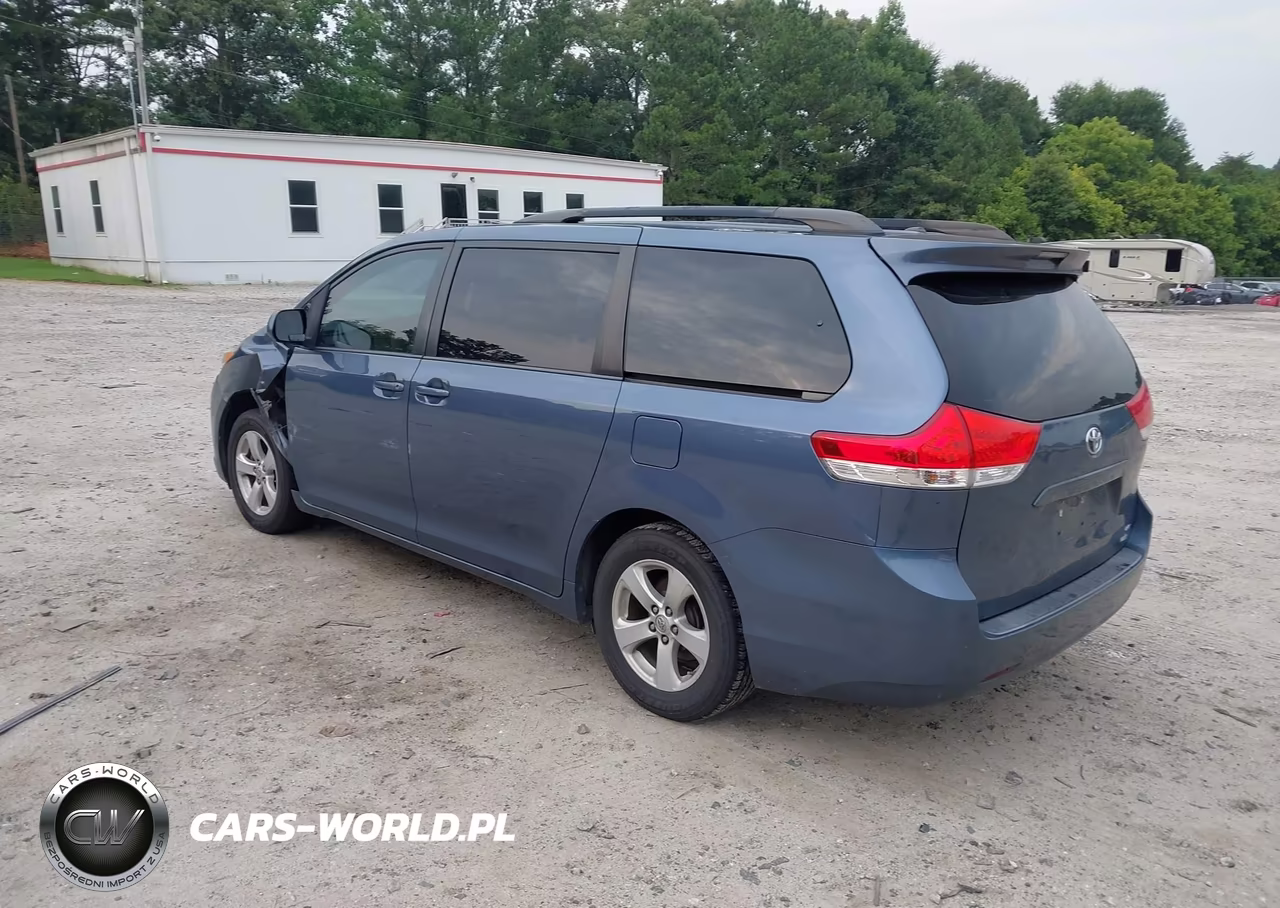 2014 Toyota Sienna Le V6 8 Passenger VIN:5TDKK3DCXES525659 - 3