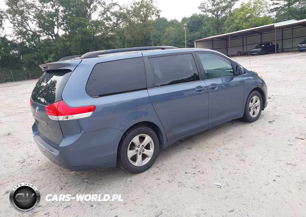2014 Toyota Sienna Le V6 8 Passenger VIN:5TDKK3DCXES525659 - 4