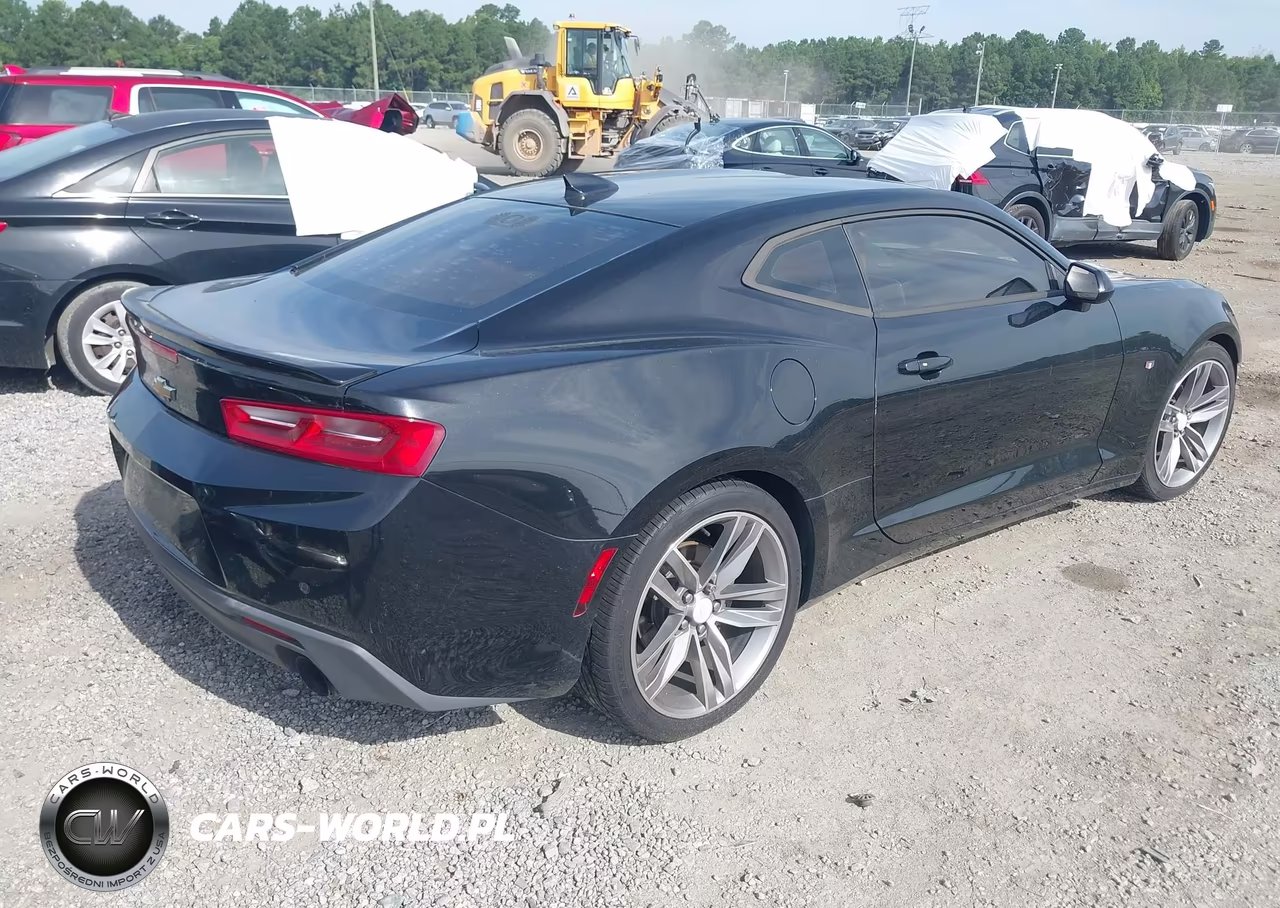 2017 Chevrolet Camaro 2Lt VIN:1G1FD1RXXH0149119 - 4