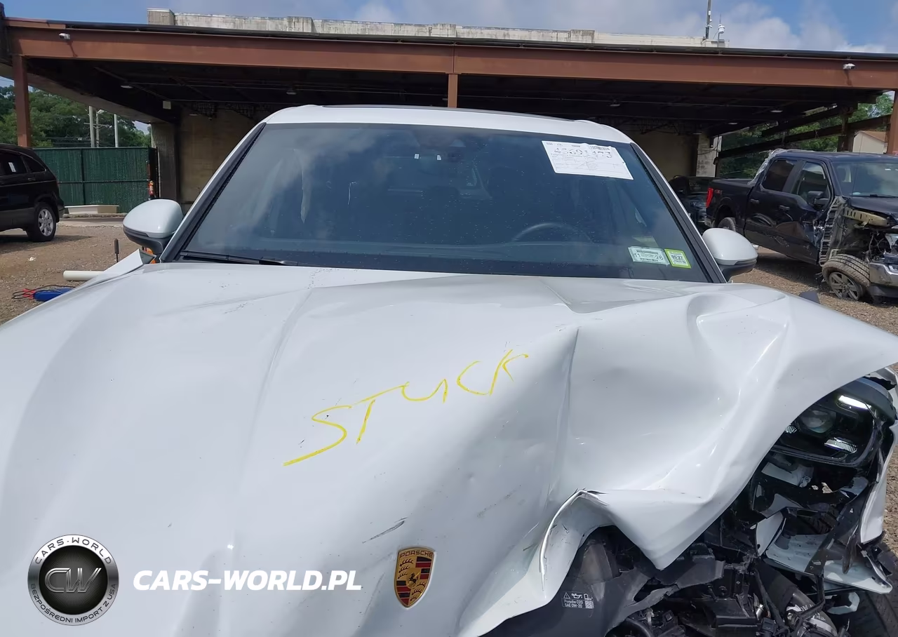 2024 Porsche Cayenne VIN:WP1AA2AY6RDA12126 - 10