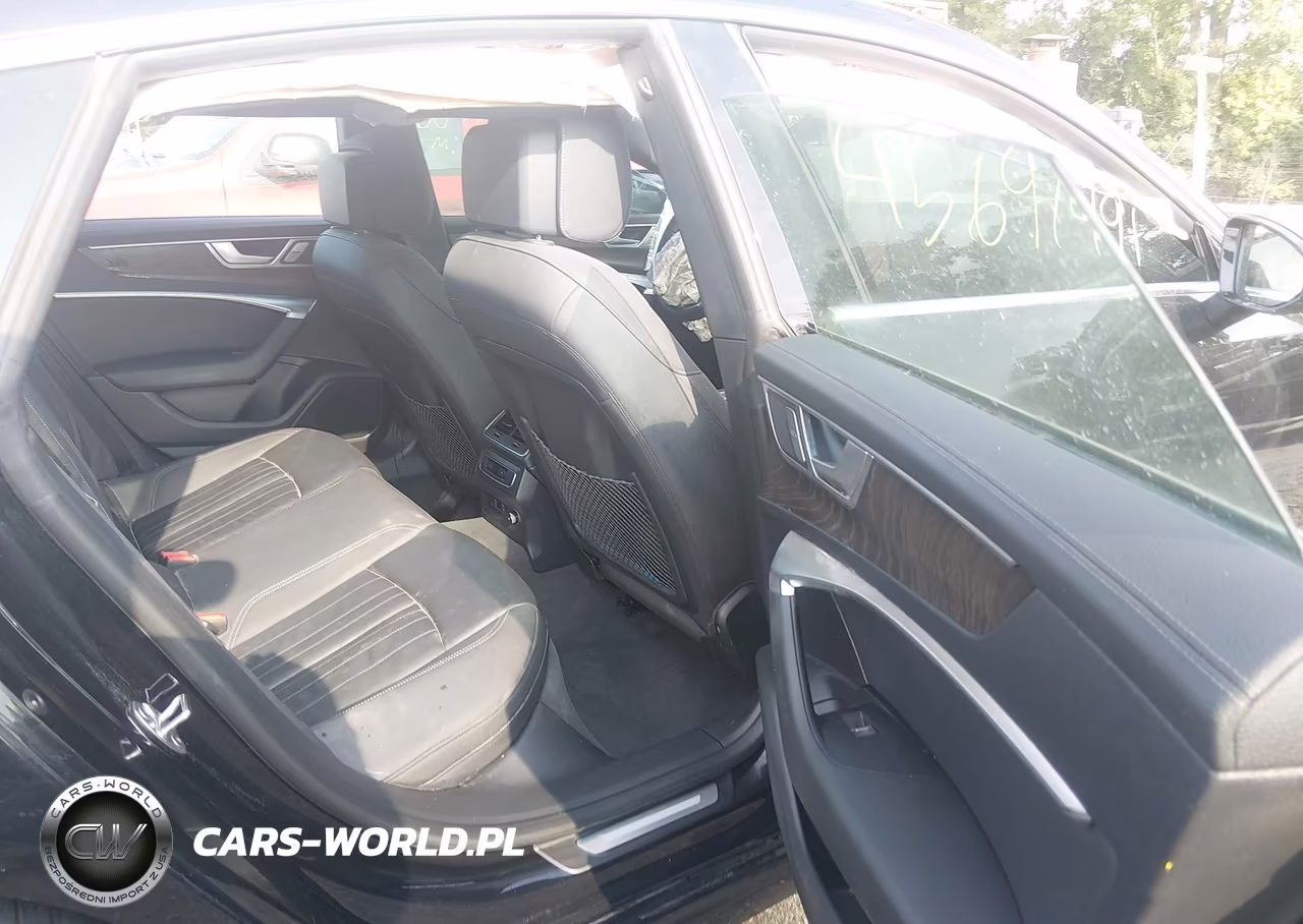 2019 Audi A7 55 Premium VIN:WAUP2AF29KN107641 - 8