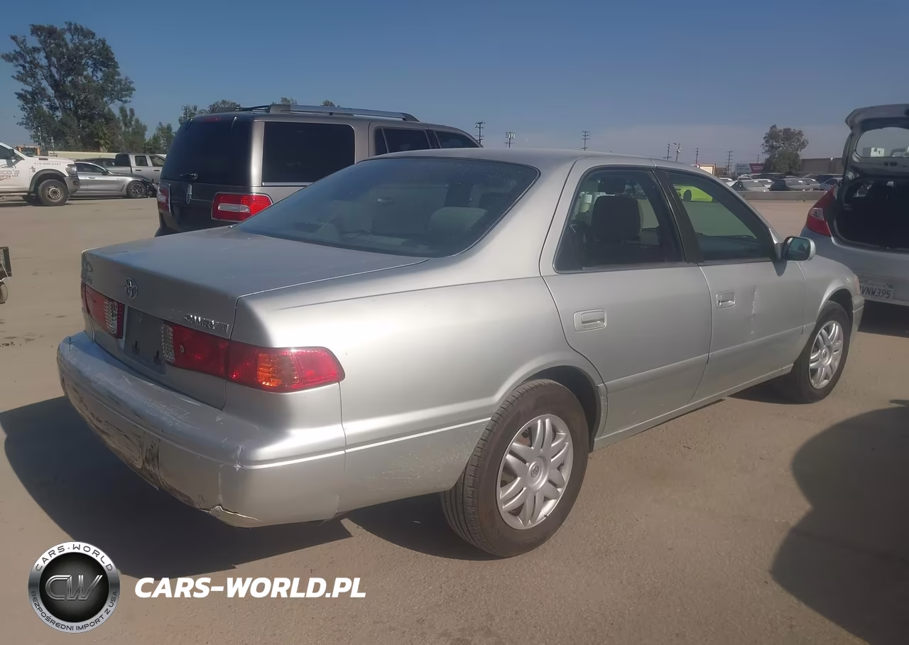 2000 Toyota Camry Le VIN:JT2BG22K1Y0505595 - 4