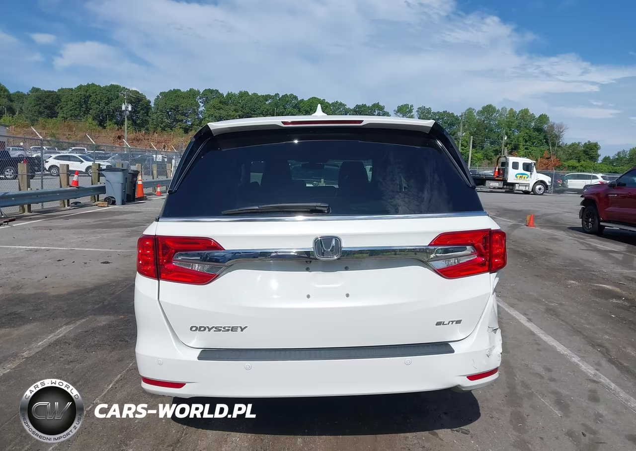2020 Honda Odyssey Elite VIN:5FNRL6H9XLB054321 - 17