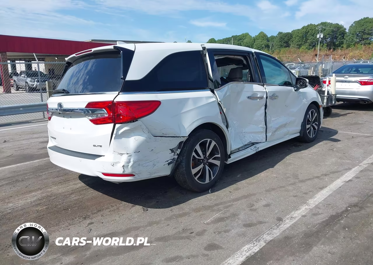 2020 Honda Odyssey Elite VIN:5FNRL6H9XLB054321 - 4