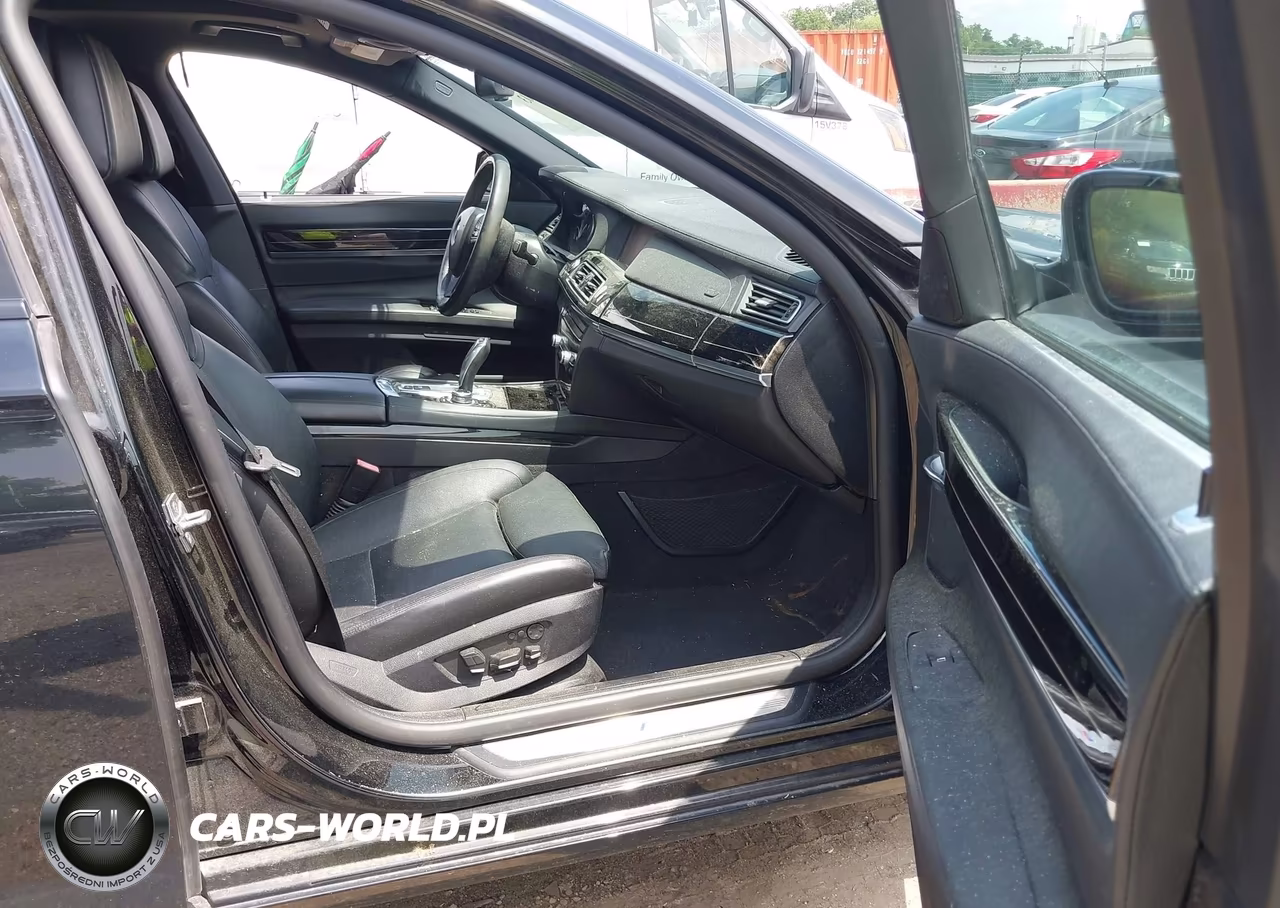 2012 BMW 750I VIN:WBAKA8C57CDS99587 - 5