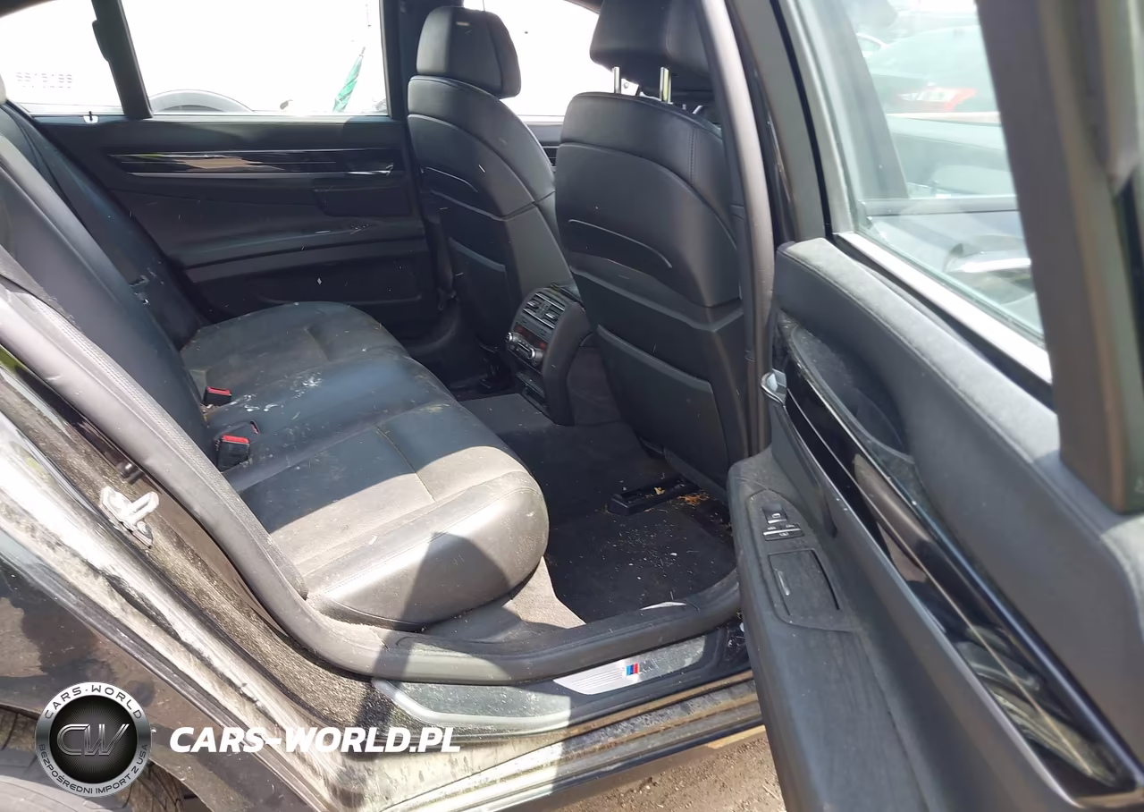 2012 BMW 750I VIN:WBAKA8C57CDS99587 - 8
