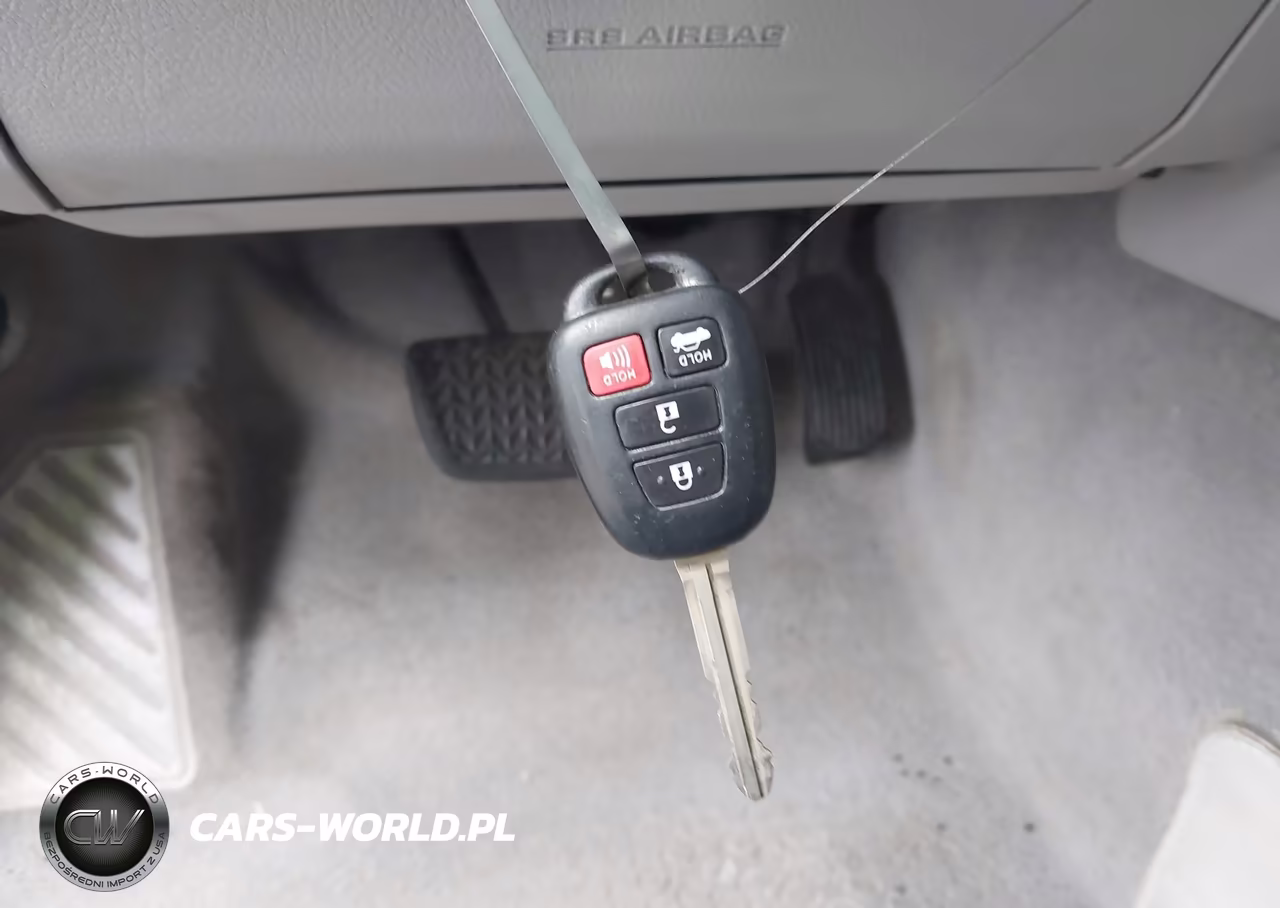 2017 Toyota Camry Le VIN:4T1BF1FK2HU714668 - 11