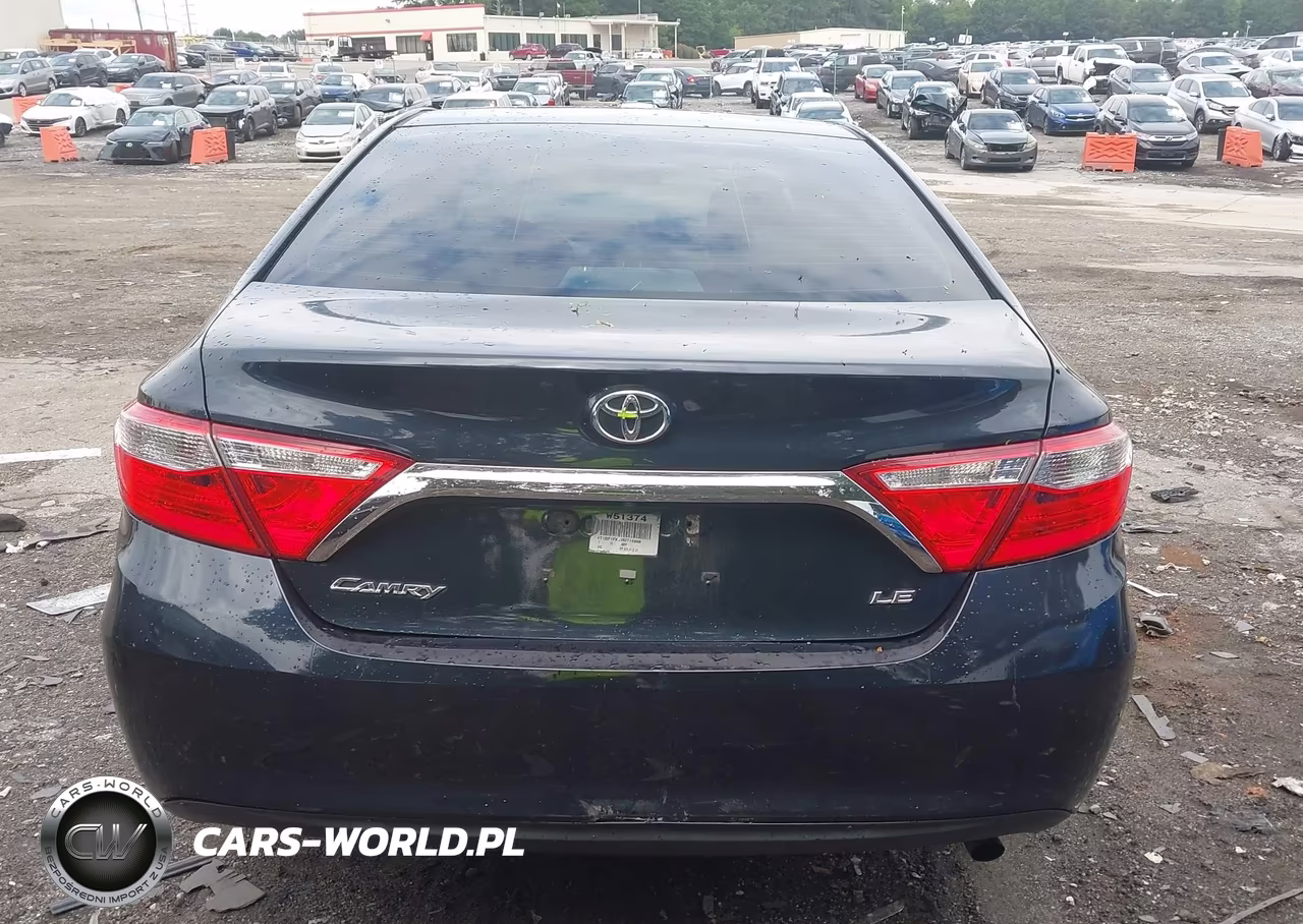 2017 Toyota Camry Le VIN:4T1BF1FK2HU714668 - 16