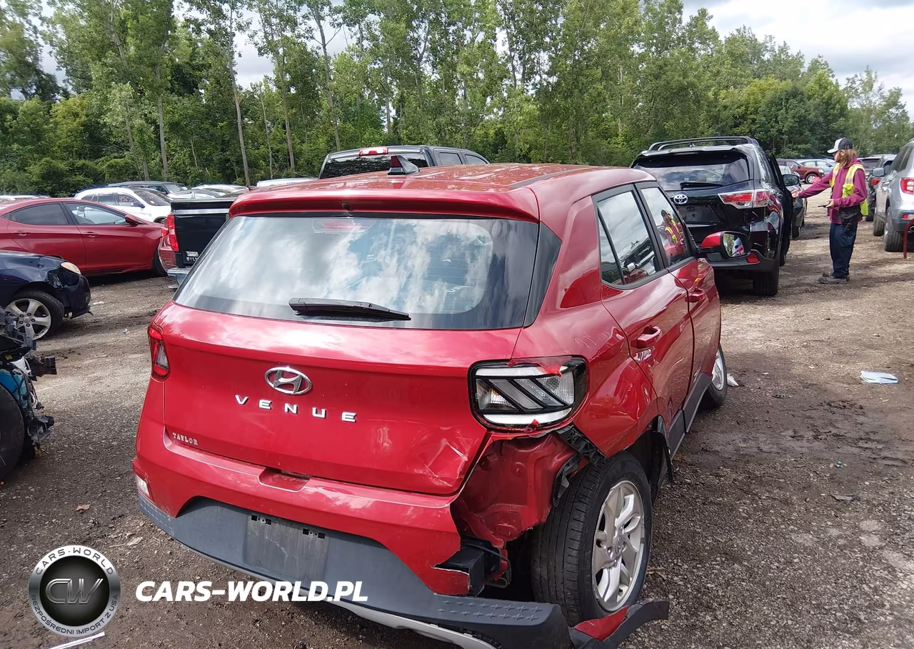 2022 Hyundai Venue Se VIN:KMHRB8A3XNU148676 - 4